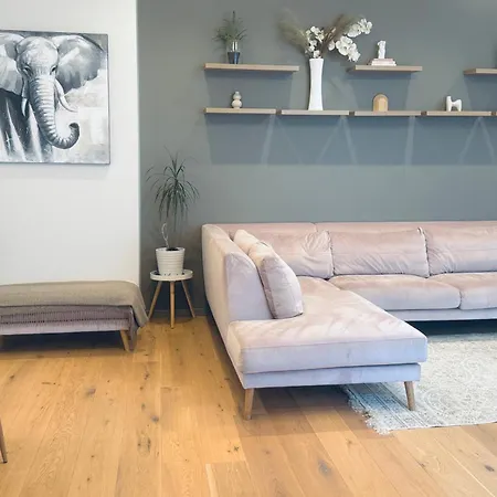Korter 2 Bedroom Premium In The Heart Of *