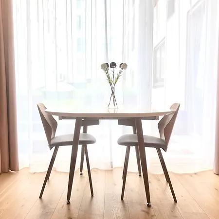 2 Bedroom Premium In The Heart Of タリン