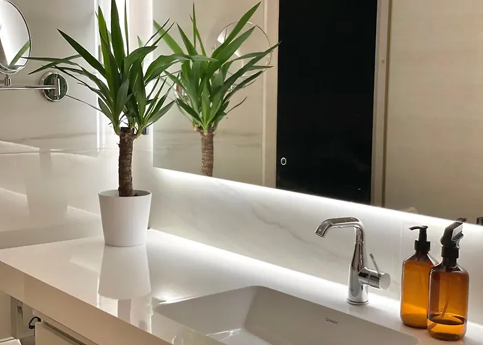 2 Bedroom Premium In The Heart Of *