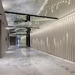 2 Bedroom Premium In The Heart Of Διαμέρισμα *